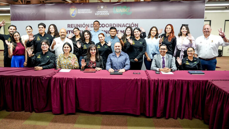 Dialoga alcaldesa con líderes de sociedades de alumnos de la UABC