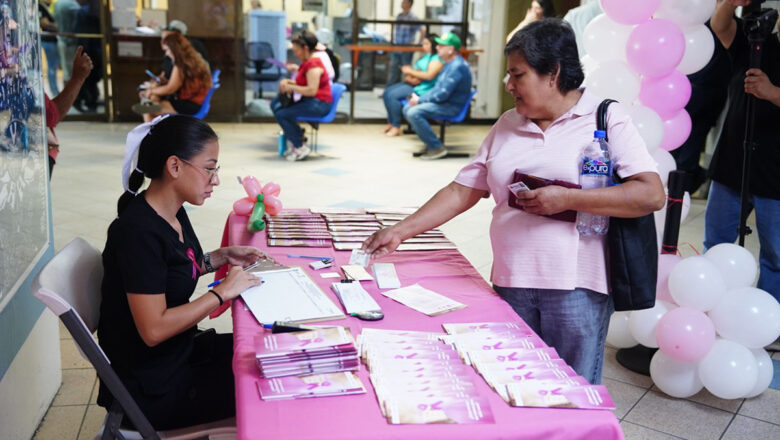 Instalan módulo de detección de cáncer de mama en Palacio Municipal