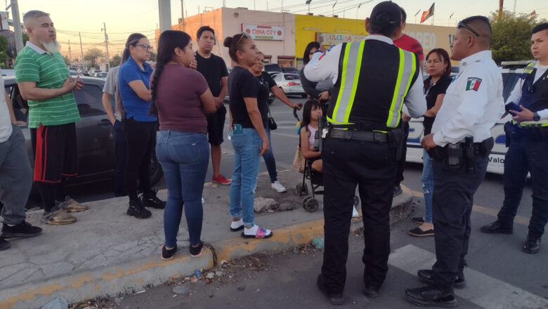Automovilista arrolla a 4 peatones en Valle del Pedregal