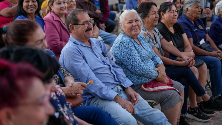 Manifiestan felicidad residentes de Pascualitos por recibir a alcaldesa