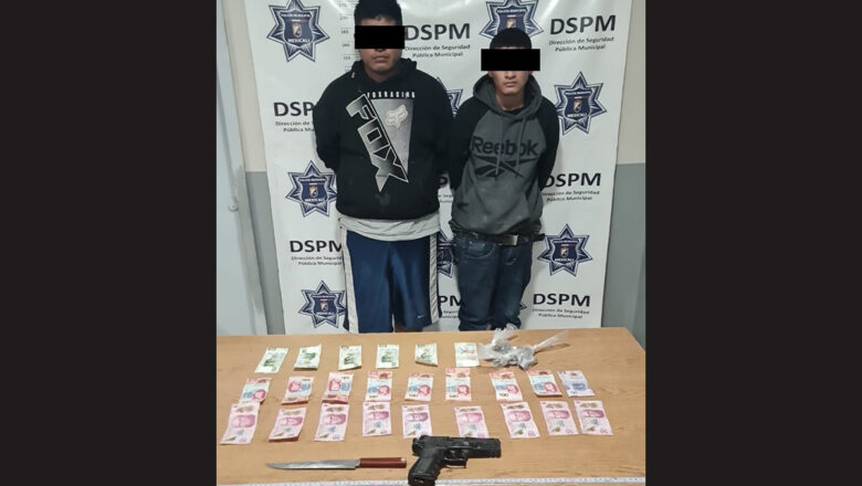 Capturan a 2 por roboa a farmacia en Valle de Puebla