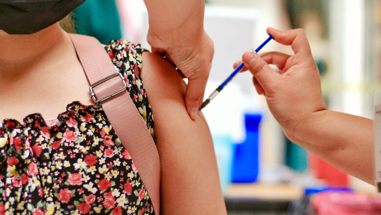 Llaman a madres y padres de familia a proteger a sus hijas del cáncer de útero