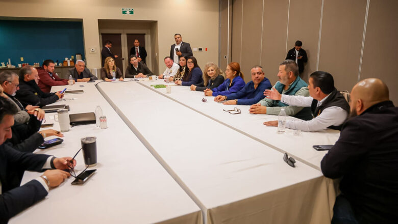 Estado trabajará con burócratas reforma al Issstecali