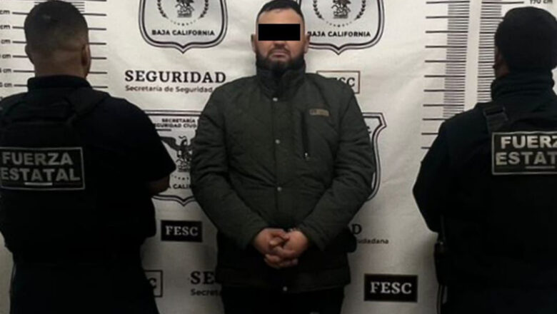 Detienen a sujeto en posesión de arma y meta en Rosarito