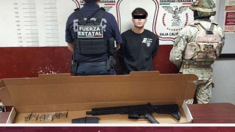 Capturan a veloz sujeto y le encuentran un arma larga