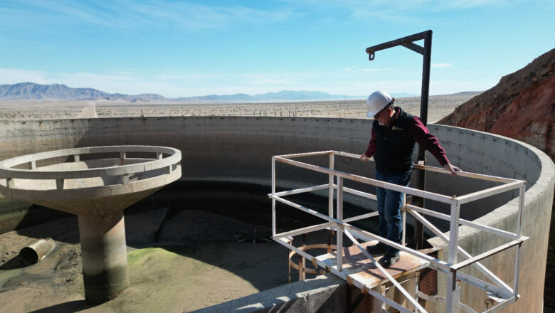 Dan mantenimiento al acueducto Río Colorado-Tijuana