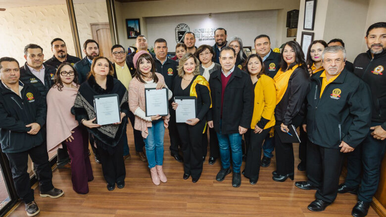 Firma Ayuntamiento contrato colectivo con Sindicato de Burócratas  