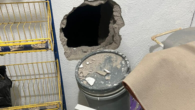 Par de sacrílegos dan boquetazo a parroquia