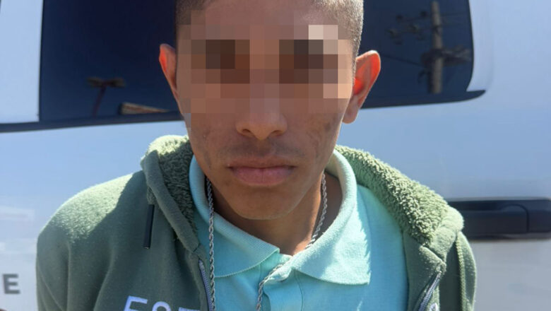 Rescata FESC a menores amarrados por su padre