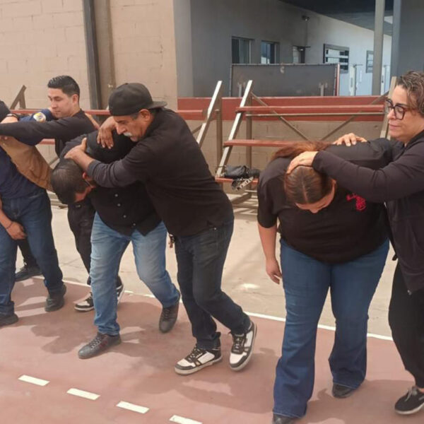 Imparten capacitación a personal de seguridad de bares y restaurantes en Mexicali